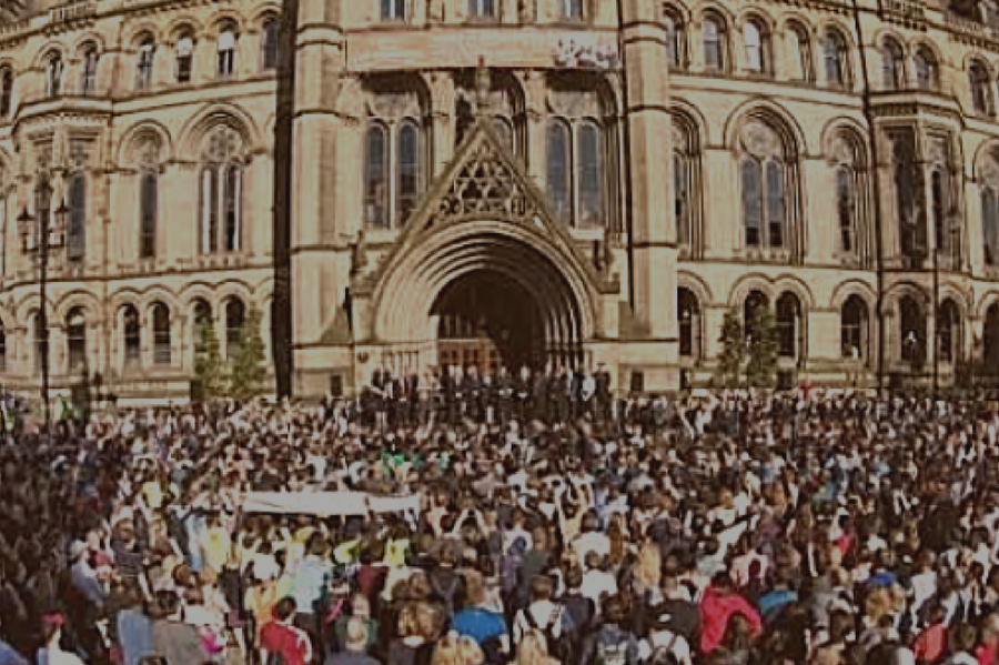 Manchester-Mourns